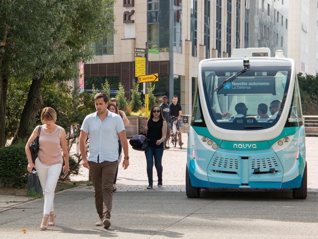 03-Autobus-La-Defense.jpg