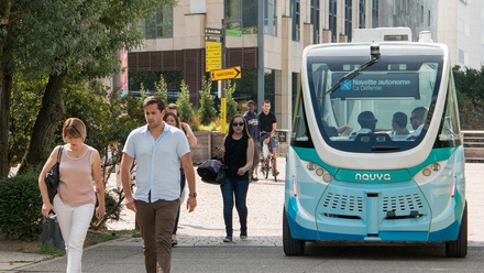 03-Autobus-La-Defense.jpg