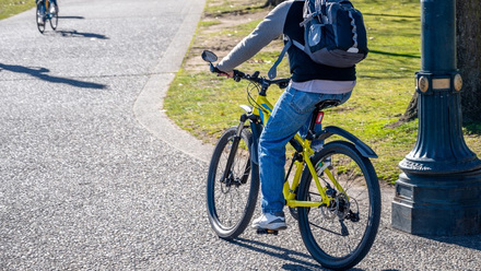 04-Cyclists.jpg